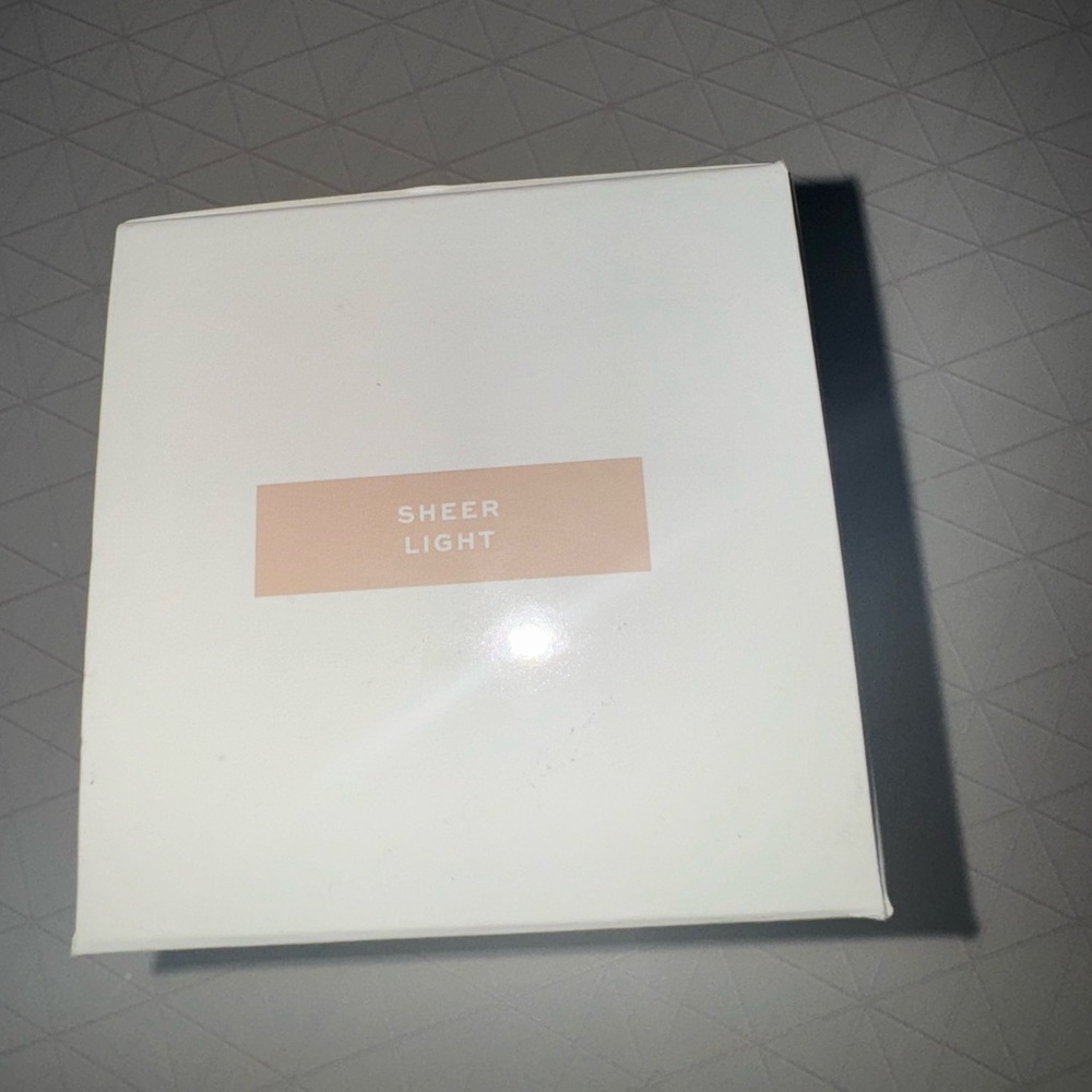 Jaclyn Cosmetics X Robin Powder Move Loose Setting Powder Sheer light - Picture 2 of 4